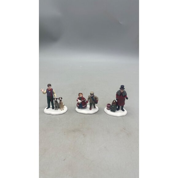 Heritage Village Collection "Vision Of A Christmas Past" Figurines pre-owned REA - Picture 3 of 12